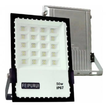 Refletor Holofote Led 50w Branco Frio Ip67 Bivolt Luz R50w Luuk Young