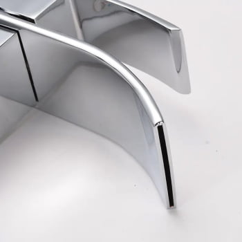 Torneira Banheiro Misturador Monocomando Baixa Metal Cromado Slim T103-04